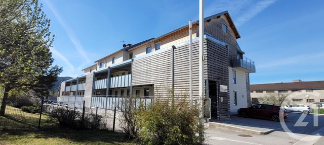 Appartement F3 à vendre - 3 pièces - 92.0 m2 - MOUTHE - 25 - FRANCHE-COMTE - Century 21 Avenir Immobilier Appartement F3 à vendre - 3 pièces - 92.0 m2 - MOUTHE - 25 - FRANCHE-COMTE - Century 21 Avenir Immobilier