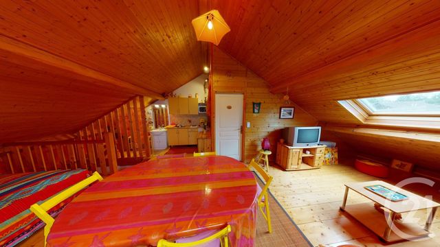 Afficher la photo en grand Appartement F4 à vendre - 4 pièces - 66.59 m2 - MONTPERREUX - 25 - FRANCHE-COMTE - Century 21 Avenir Immobilier