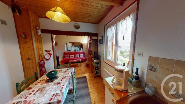 Afficher la photo en grand Appartement F4 à vendre - 4 pièces - 66.59 m2 - MONTPERREUX - 25 - FRANCHE-COMTE - Century 21 Avenir Immobilier
