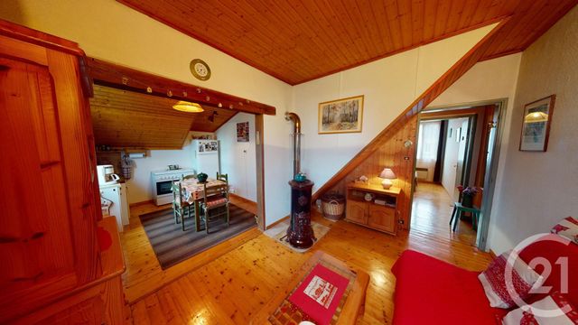 Afficher la photo en grand Appartement F4 à vendre - 4 pièces - 66.59 m2 - MONTPERREUX - 25 - FRANCHE-COMTE - Century 21 Avenir Immobilier