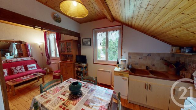 Afficher la photo en grand Appartement F4 à vendre - 4 pièces - 66.59 m2 - MONTPERREUX - 25 - FRANCHE-COMTE - Century 21 Avenir Immobilier