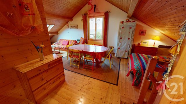 Afficher la photo en grand Appartement F4 à vendre - 4 pièces - 66.59 m2 - MONTPERREUX - 25 - FRANCHE-COMTE - Century 21 Avenir Immobilier