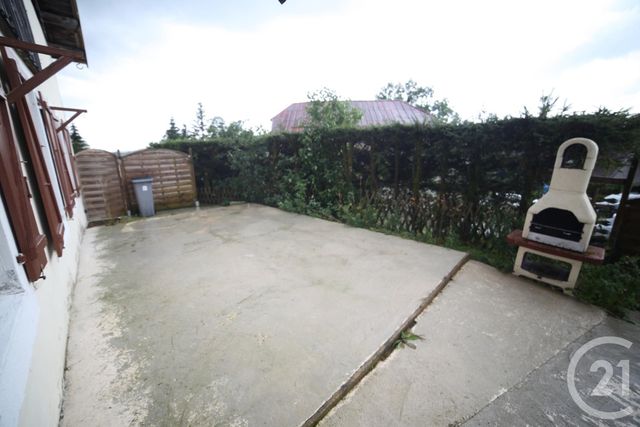 Appartement F4 à louer - 4 pièces - 91.66 m2 - LONGEVILLES MONT D OR - 25 - FRANCHE-COMTE - Century 21 Avenir Immobilier