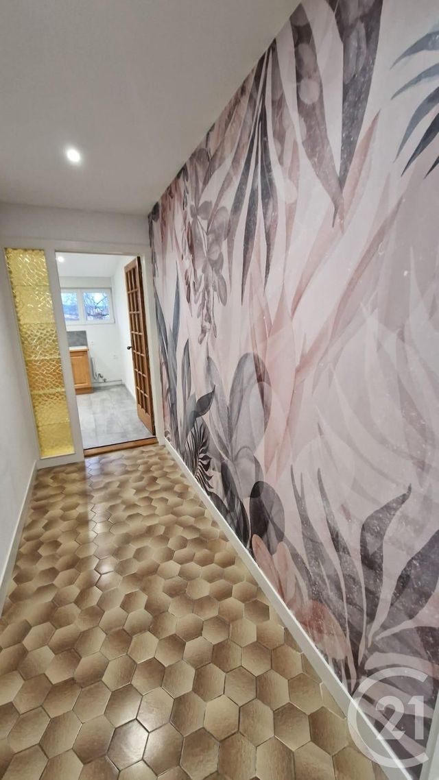 Appartement Duplex à louer - 3 pièces - 100.0 m2 - LABERGEMENT STE MARIE - 25 - FRANCHE-COMTE - Century 21 Avenir Immobilier