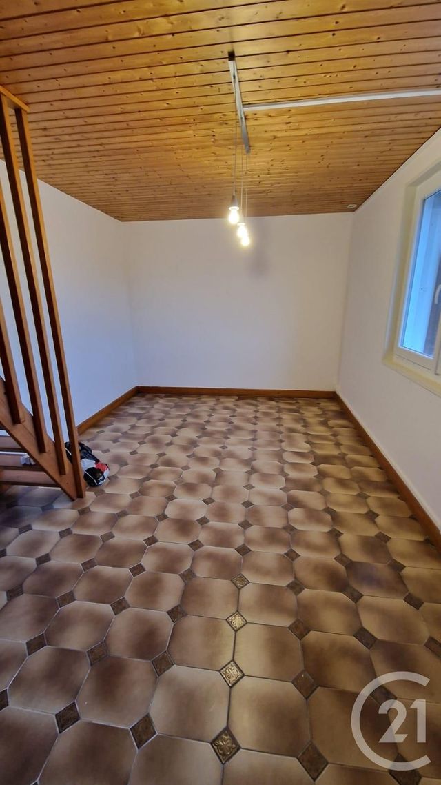 Appartement Duplex à louer - 3 pièces - 100.0 m2 - LABERGEMENT STE MARIE - 25 - FRANCHE-COMTE - Century 21 Avenir Immobilier