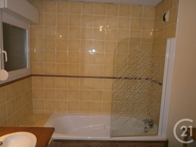 Appartement F4 à louer - 4 pièces - 108.0 m2 - LES GRANGETTES - 25 - FRANCHE-COMTE - Century 21 Avenir Immobilier