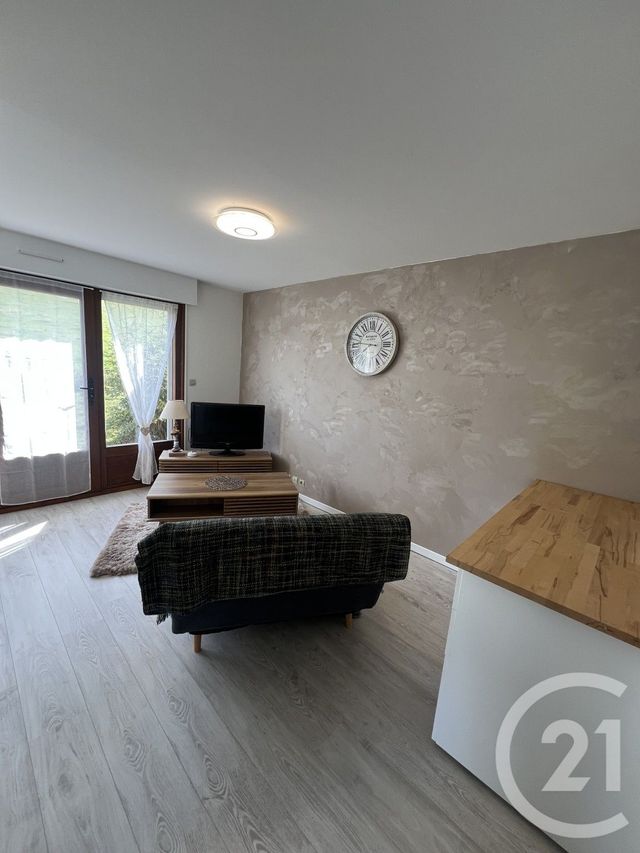 Appartement F2 à louer - 2 pièces - 33.9 m2 - LONGEVILLES MONT D OR - 25 - FRANCHE-COMTE - Century 21 Avenir Immobilier