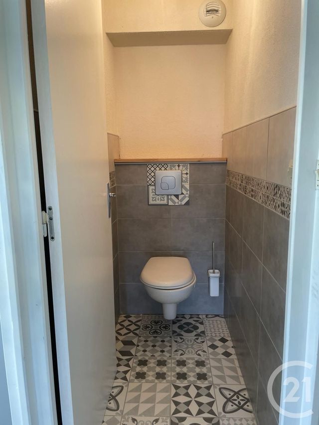 Appartement F2 à louer - 2 pièces - 33.9 m2 - LONGEVILLES MONT D OR - 25 - FRANCHE-COMTE - Century 21 Avenir Immobilier