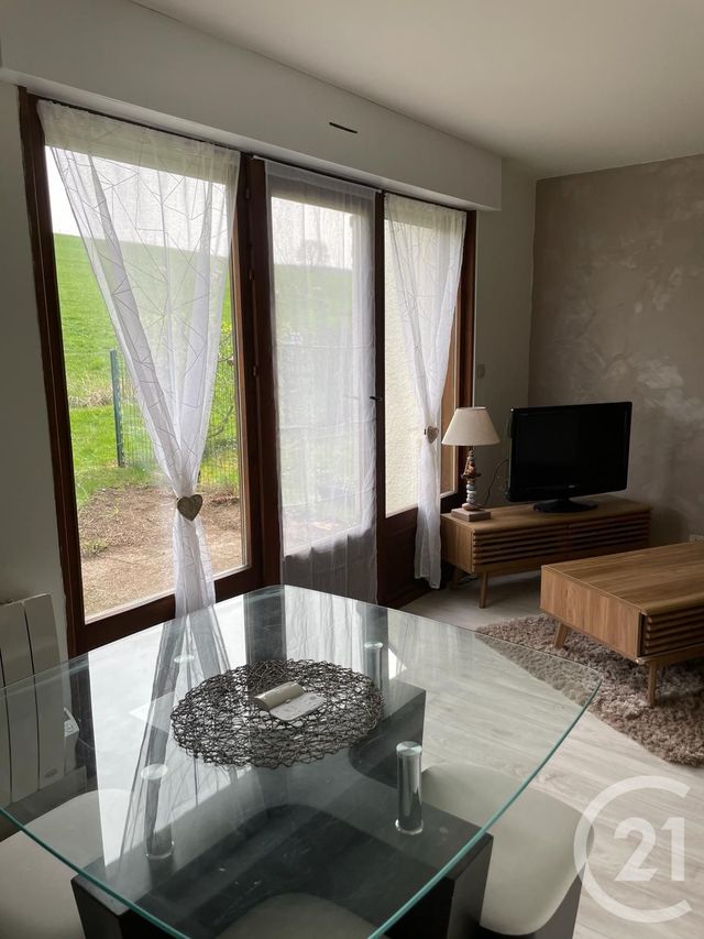 Appartement F2 à louer - 2 pièces - 33.9 m2 - LONGEVILLES MONT D OR - 25 - FRANCHE-COMTE - Century 21 Avenir Immobilier