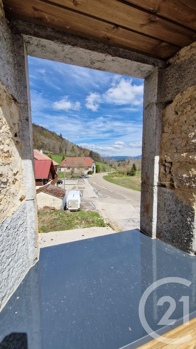 Appartement F3 à louer - 3 pièces - 100.0 m2 - REMORAY BOUJEONS - 25 - FRANCHE-COMTE - Century 21 Avenir Immobilier