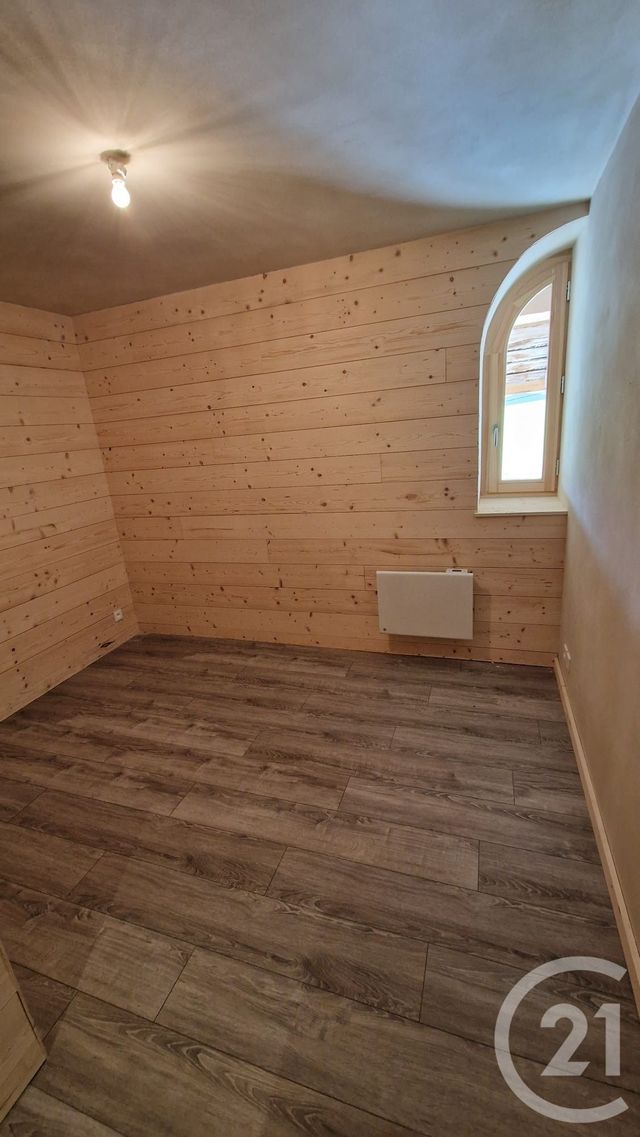 Appartement F3 à louer - 3 pièces - 100.0 m2 - REMORAY BOUJEONS - 25 - FRANCHE-COMTE - Century 21 Avenir Immobilier