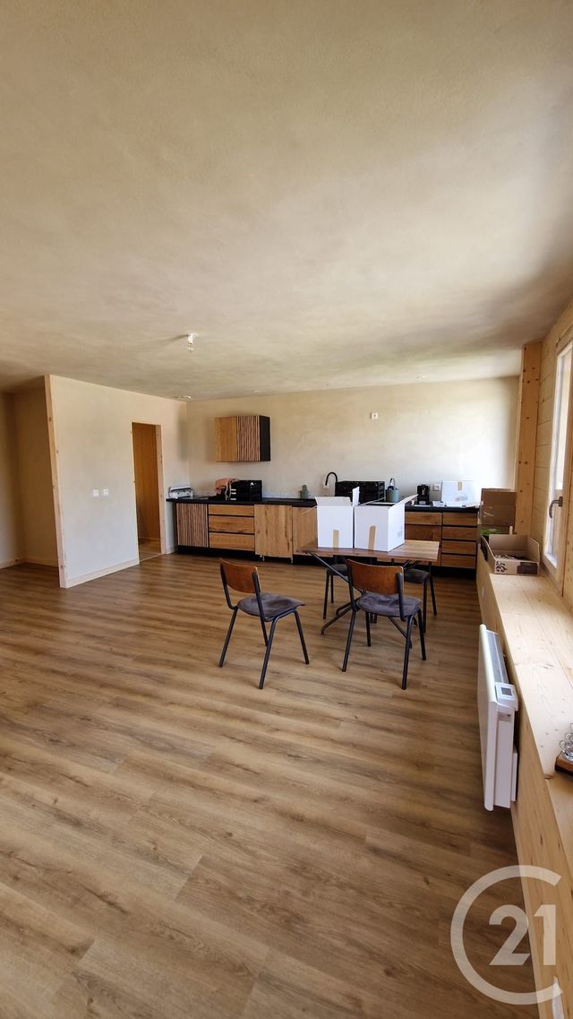 Appartement F3 à louer - 3 pièces - 100.0 m2 - REMORAY BOUJEONS - 25 - FRANCHE-COMTE - Century 21 Avenir Immobilier