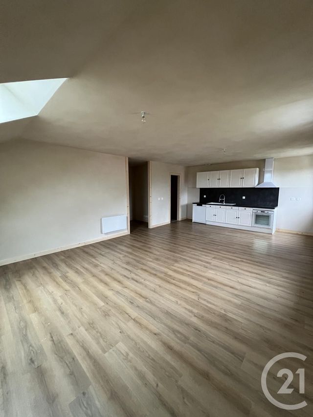 Appartement F3 bis à louer - 3 pièces - 100.0 m2 - REMORAY BOUJEONS - 25 - FRANCHE-COMTE - Century 21 Avenir Immobilier