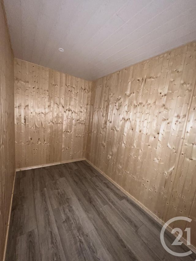 Appartement F3 bis à louer - 3 pièces - 100.0 m2 - REMORAY BOUJEONS - 25 - FRANCHE-COMTE - Century 21 Avenir Immobilier
