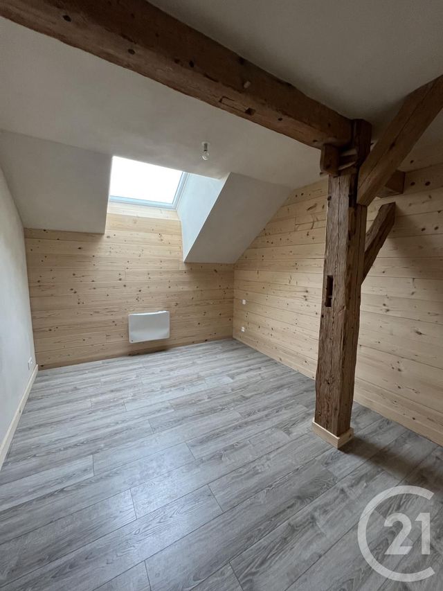 Appartement F3 bis à louer - 3 pièces - 100.0 m2 - REMORAY BOUJEONS - 25 - FRANCHE-COMTE - Century 21 Avenir Immobilier