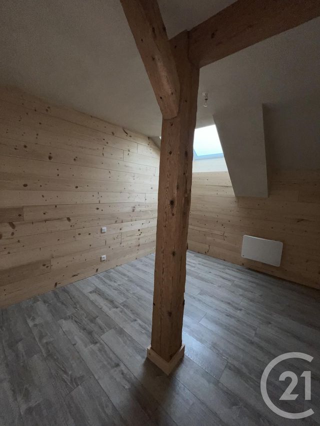 Appartement F3 bis à louer - 3 pièces - 100.0 m2 - REMORAY BOUJEONS - 25 - FRANCHE-COMTE - Century 21 Avenir Immobilier