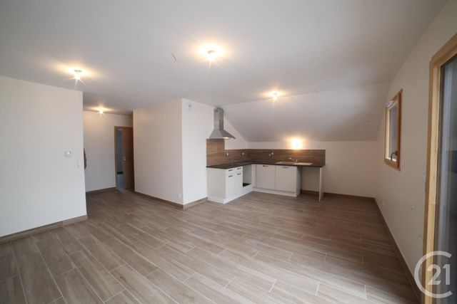Appartement F3 à louer MONTPERREUX