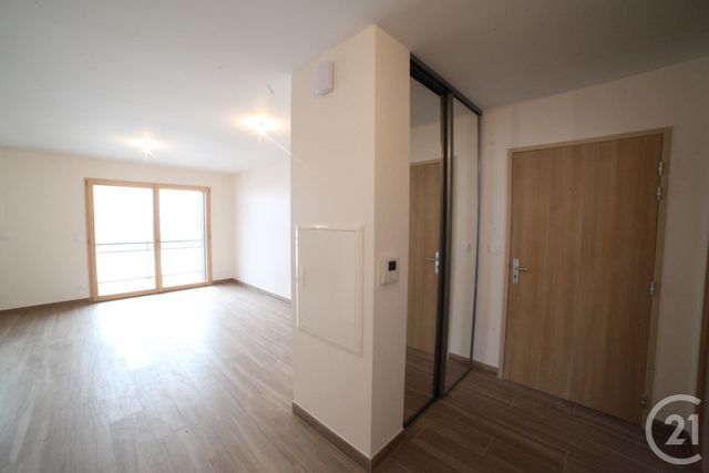 Appartement F3 à louer - 3 pièces - 59.24 m2 - MONTPERREUX - 25 - FRANCHE-COMTE - Century 21 Avenir Immobilier