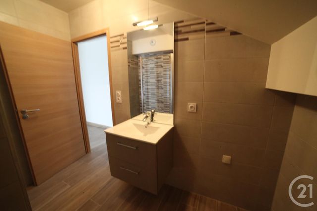 Appartement F3 à louer - 3 pièces - 59.24 m2 - MONTPERREUX - 25 - FRANCHE-COMTE - Century 21 Avenir Immobilier