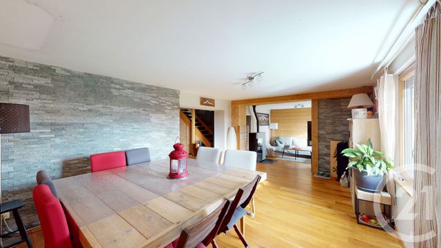 Appartement T4 à vendre - 5 pièces - 130.18 m2 - LONGEVILLES MONT D OR - 25 - FRANCHE-COMTE - Century 21 Avenir Immobilier