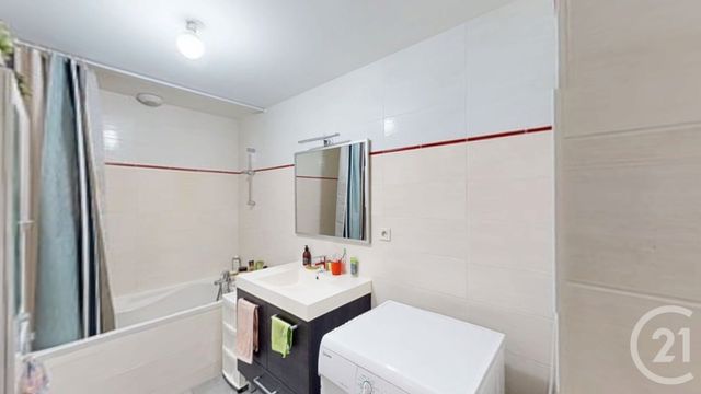 Appartement F3 à vendre - 3 pièces - 70.0 m2 - MOUTHE - 25 - FRANCHE-COMTE - Century 21 Avenir Immobilier