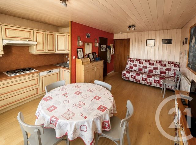 Appartement T2 à vendre - 2 pièces - 32.0 m2 - MOUTHE - 25 - FRANCHE-COMTE - Century 21 Avenir Immobilier